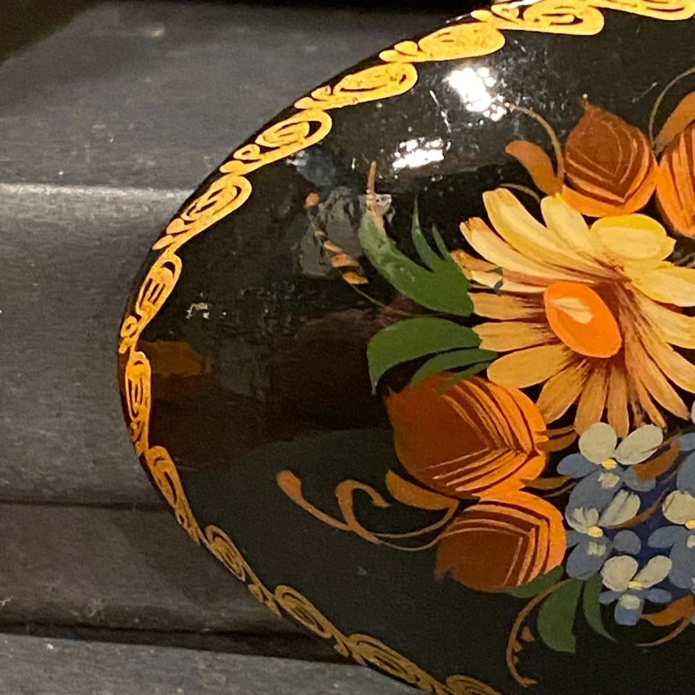 Russian Signed Hand-Painted Floral  Brooch - Picture 3 of 5